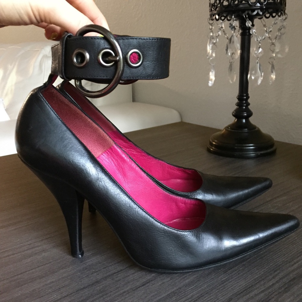 Vintage Miu Miu leather buckle heels